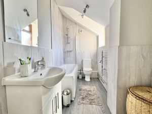 Photo 21- click for photo gallery